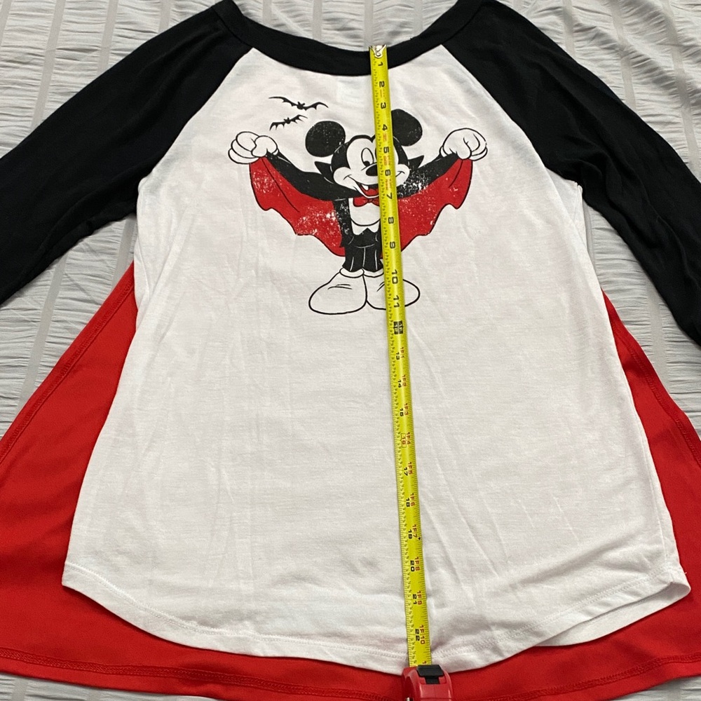 Mickey Mouse Vampire 3 Qtr Sleeve Tee with Red Cape Juniors Size Small Disney - Picture 4 of 9